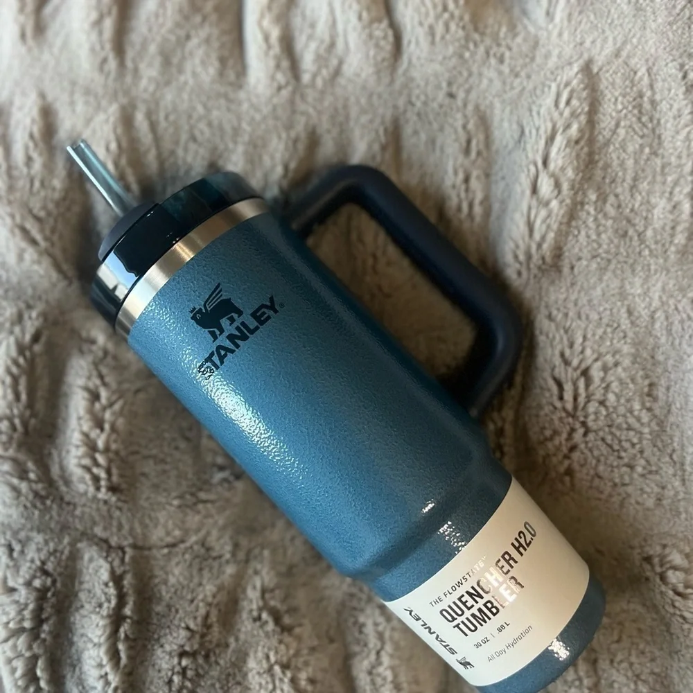 Stanley Hammertone Lake 30 oz - Picture 4 of 5